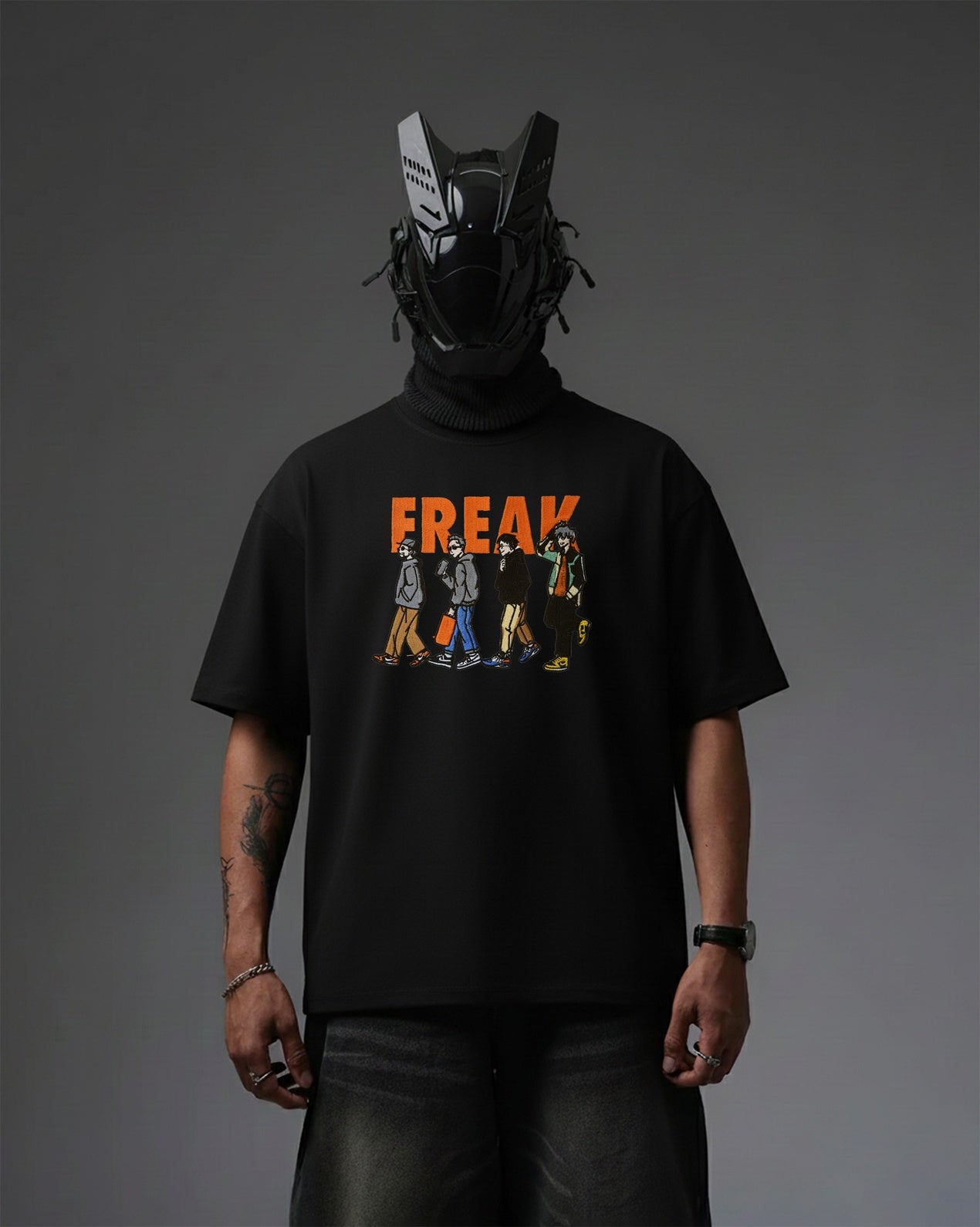 FREAK FRIENDS EMBROIDERY OVER-SIZED T SHIRT