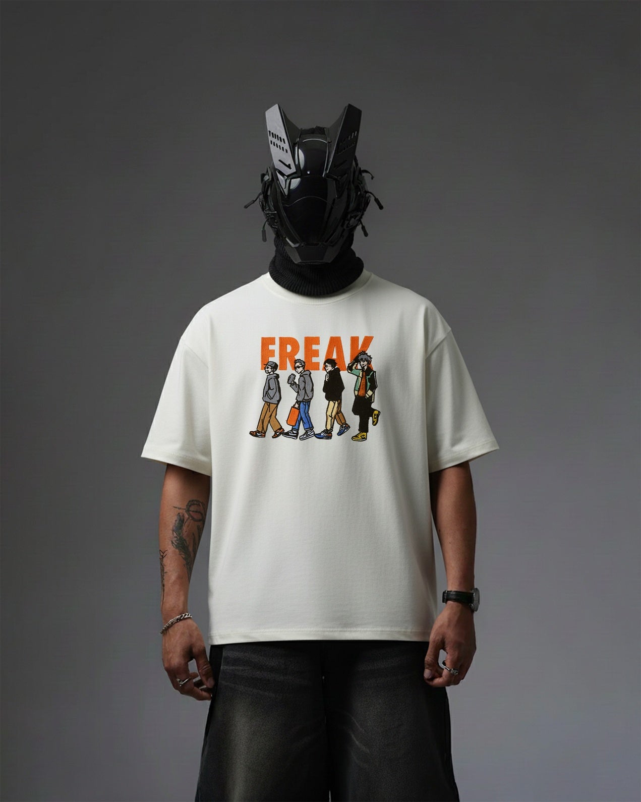 FREAK FRIENDS EMBROIDERY OVER-SIZED T SHIRT