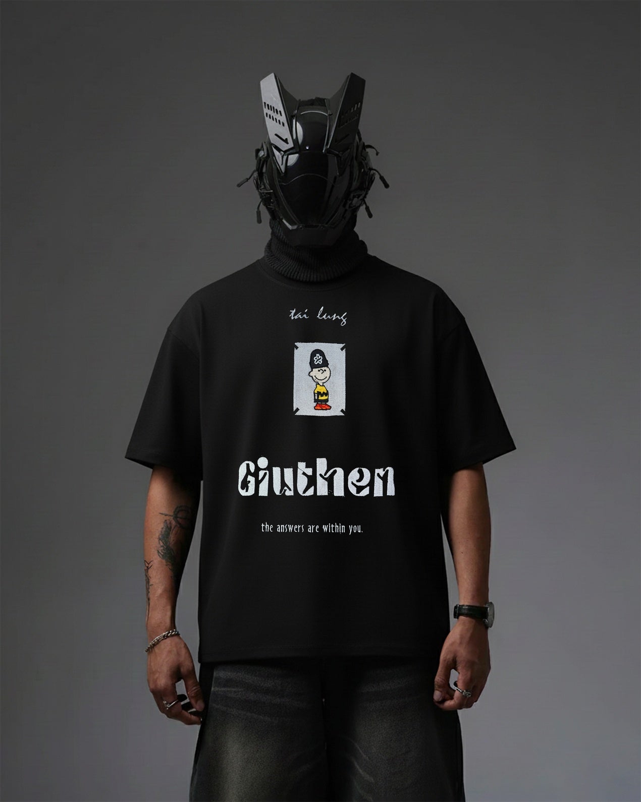 GIUTHEN EMBROIDERY OVER-SIZED T SHIRT