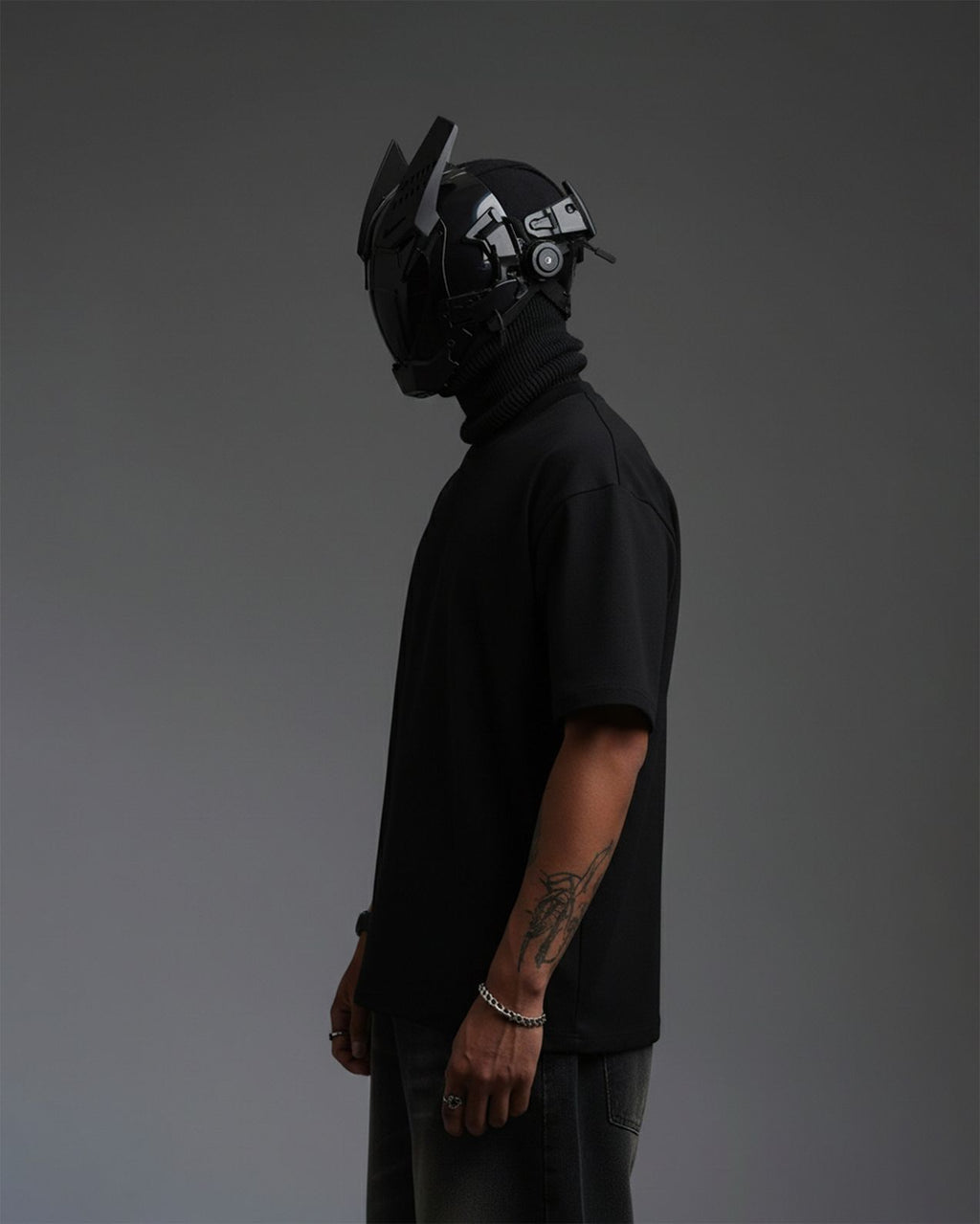 TRAPSTAR SKELETON EMBROIDERY OVER-SIZED T SHIRT