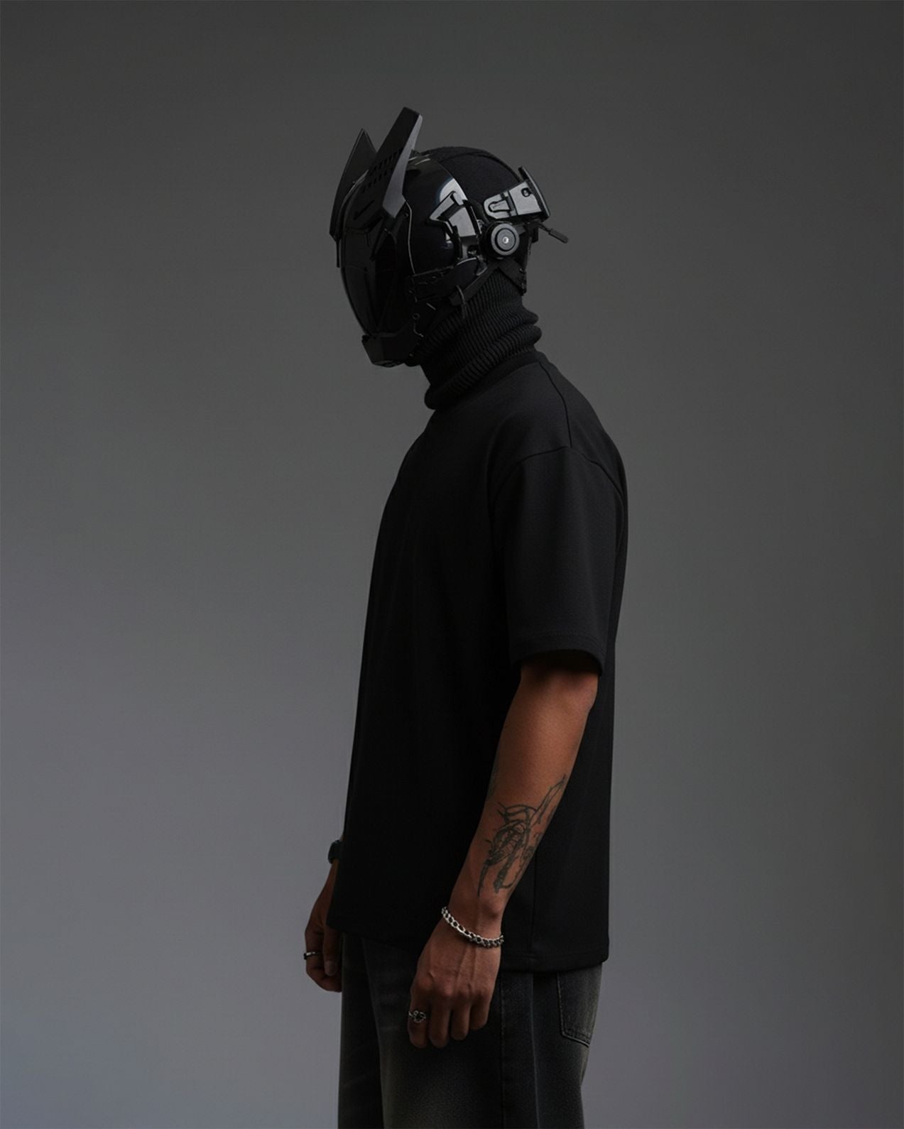 TRAPSTAR SKELETON EMBROIDERY OVER-SIZED T SHIRT