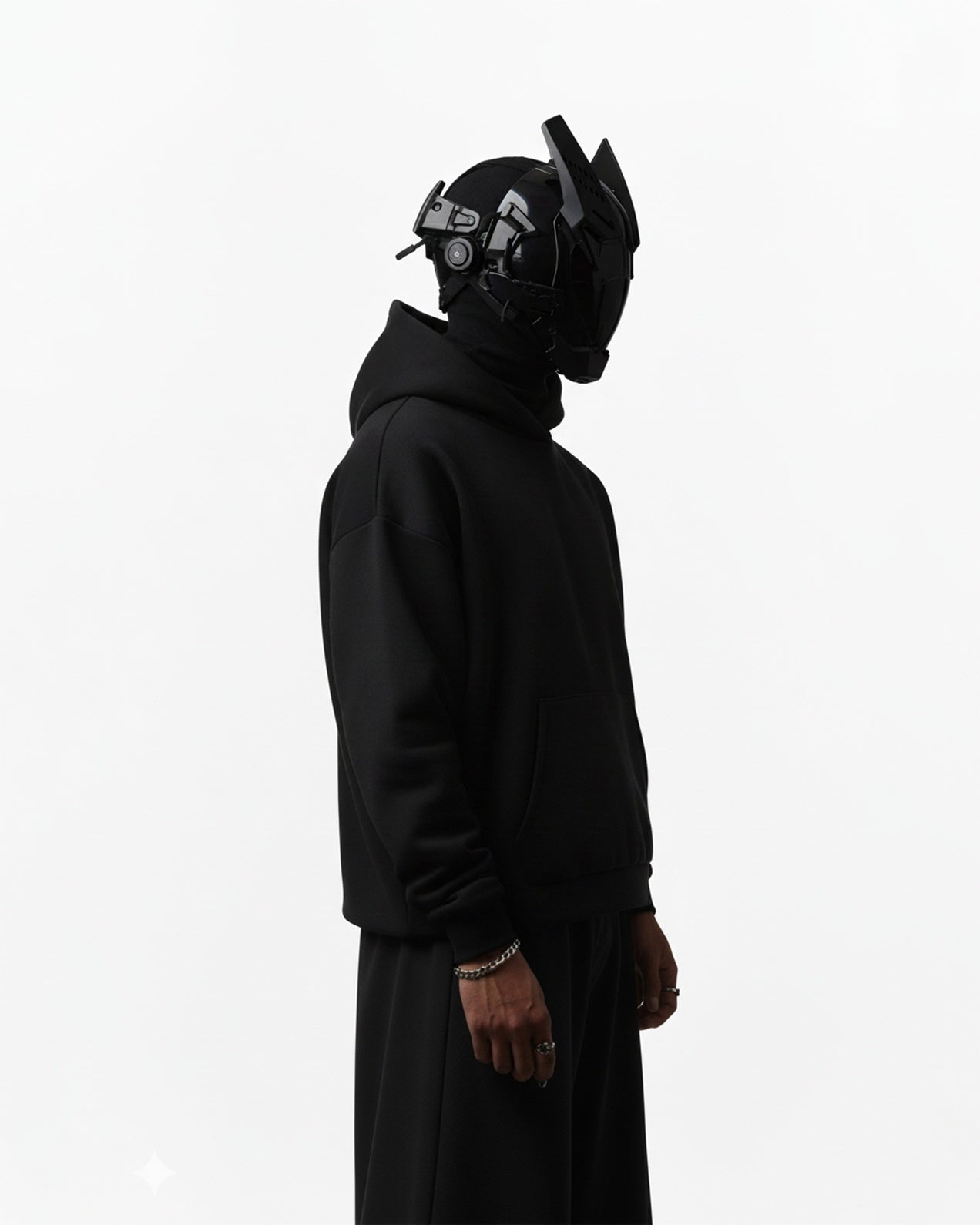 COOL BEAR EMBROIDERED OVERSIZED HOODIE
