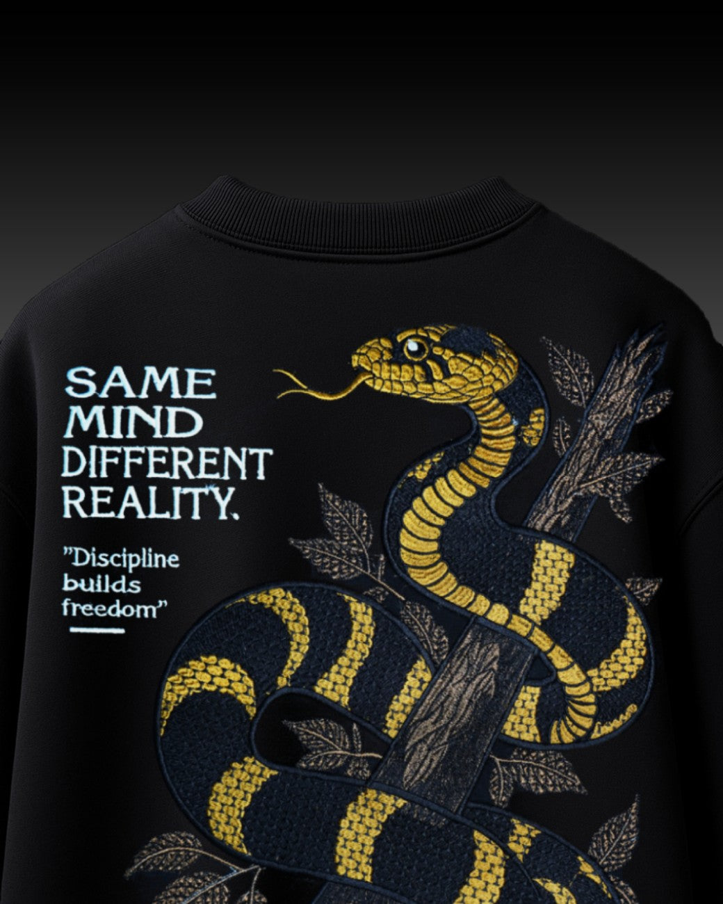 Amazon Cobra Embroidery Oversized T-Shirt