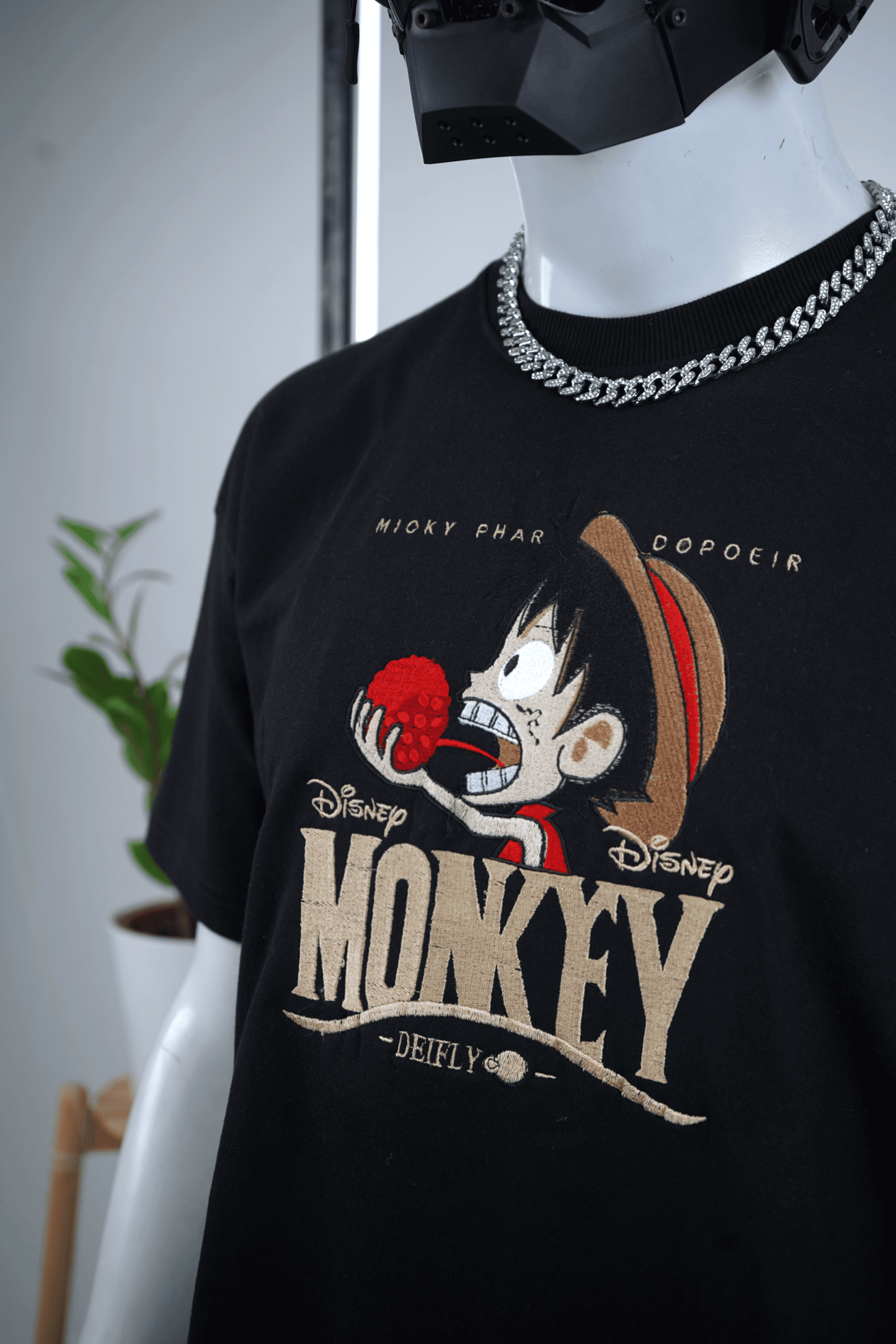 DISNEY LUFFY EMBROIDERY OVER-SIZED T SHIRT