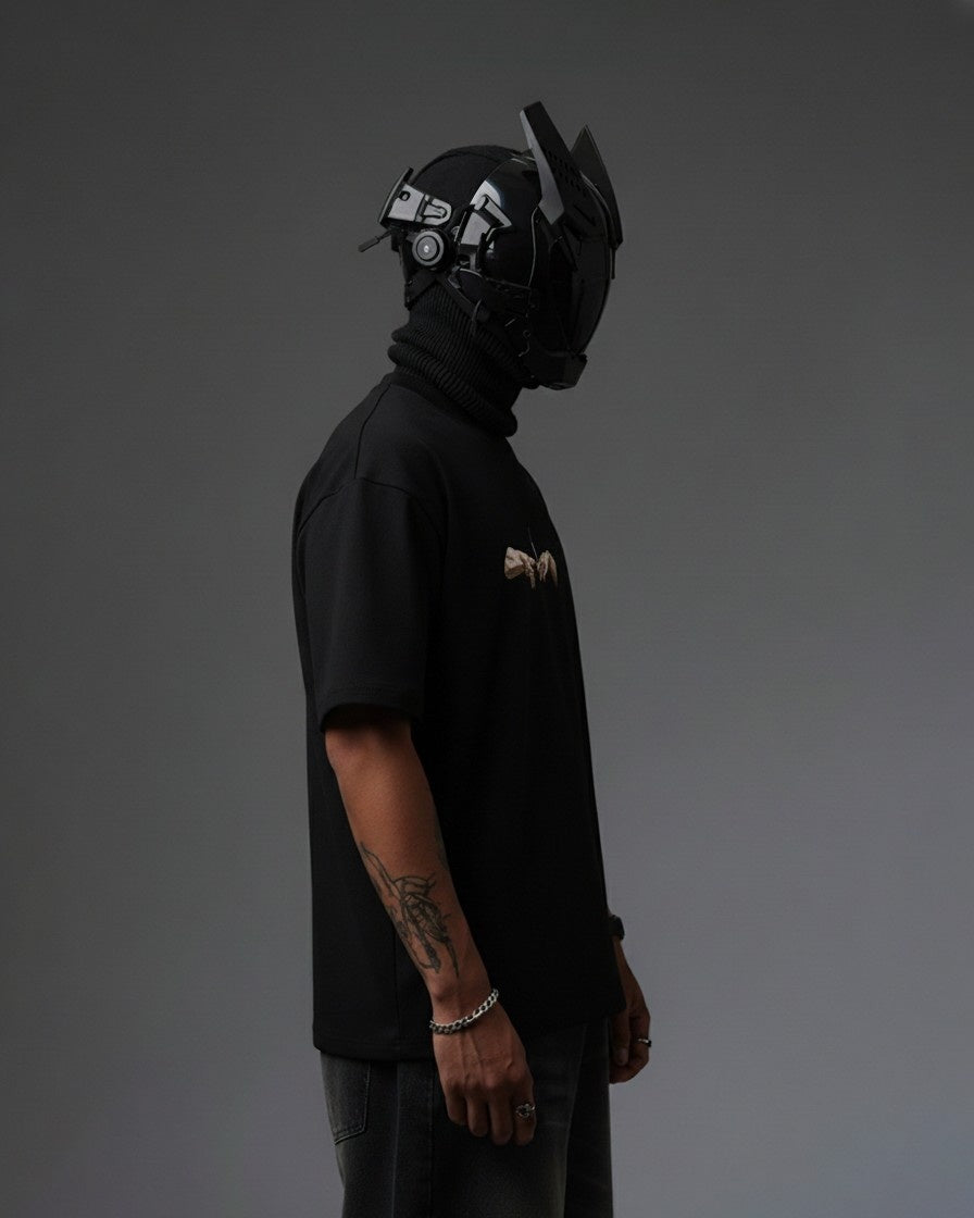 CIGAR HANDS EMBROIDERY OVER-SIZED T SHIRT