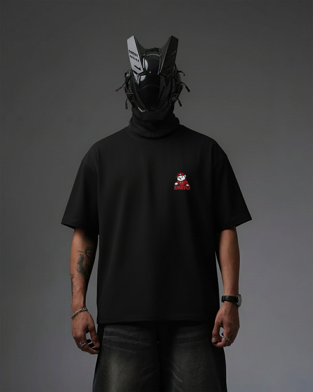 SKATER-BOT EMBROIDERY OVER-SIZED T SHIRT