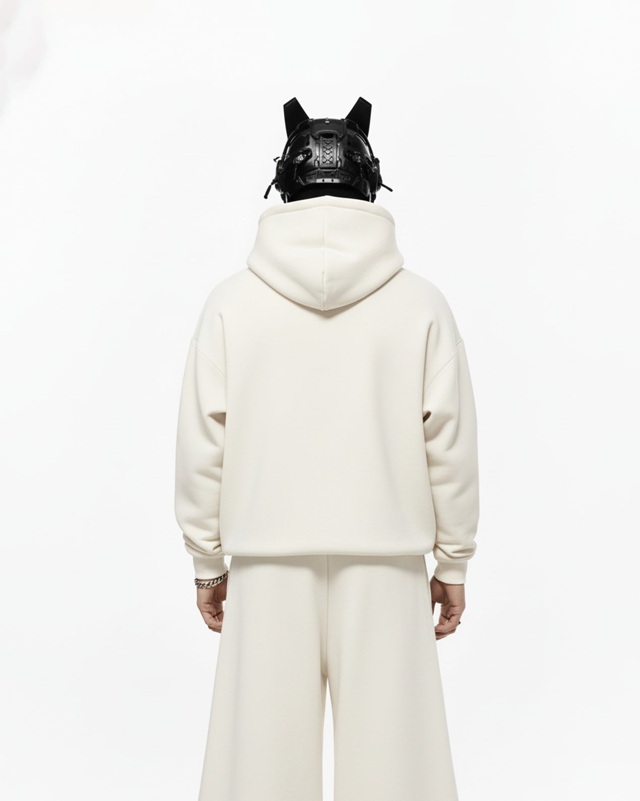 EMRYO DICE APPLIQUE EMBROIDERED HOODIE