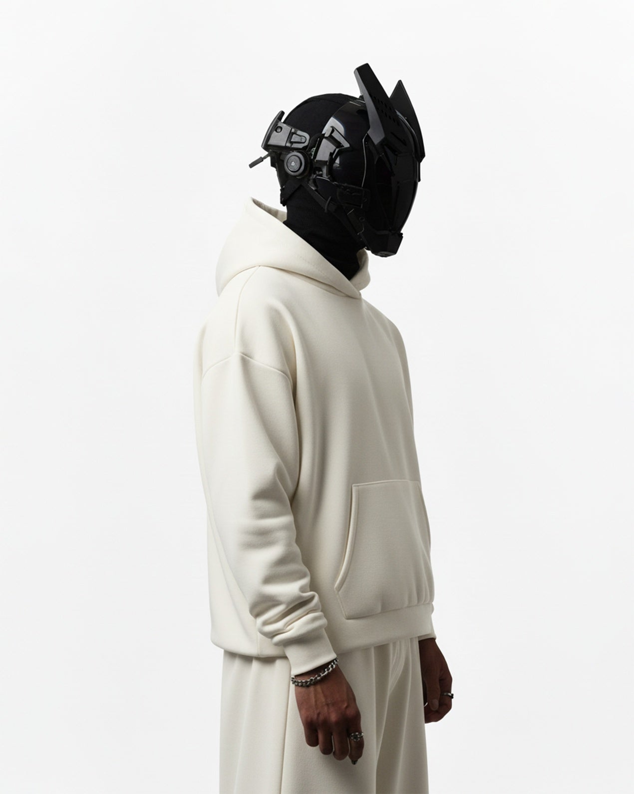 COOL BEAR EMBROIDERED OVERSIZED HOODIE