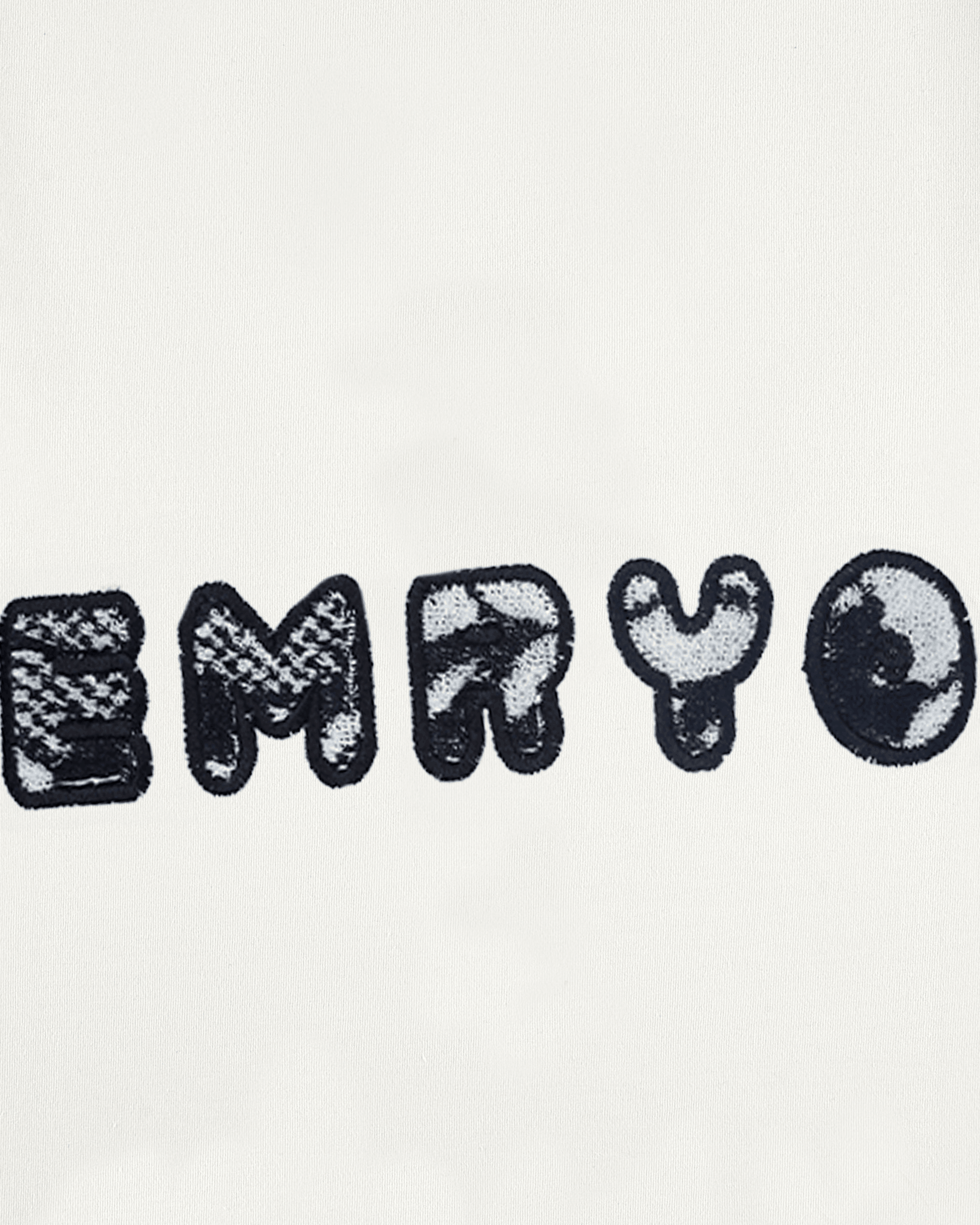 EMRYO APPLIQUE EMBROIDERY OVER-SIZED T SHIRT
