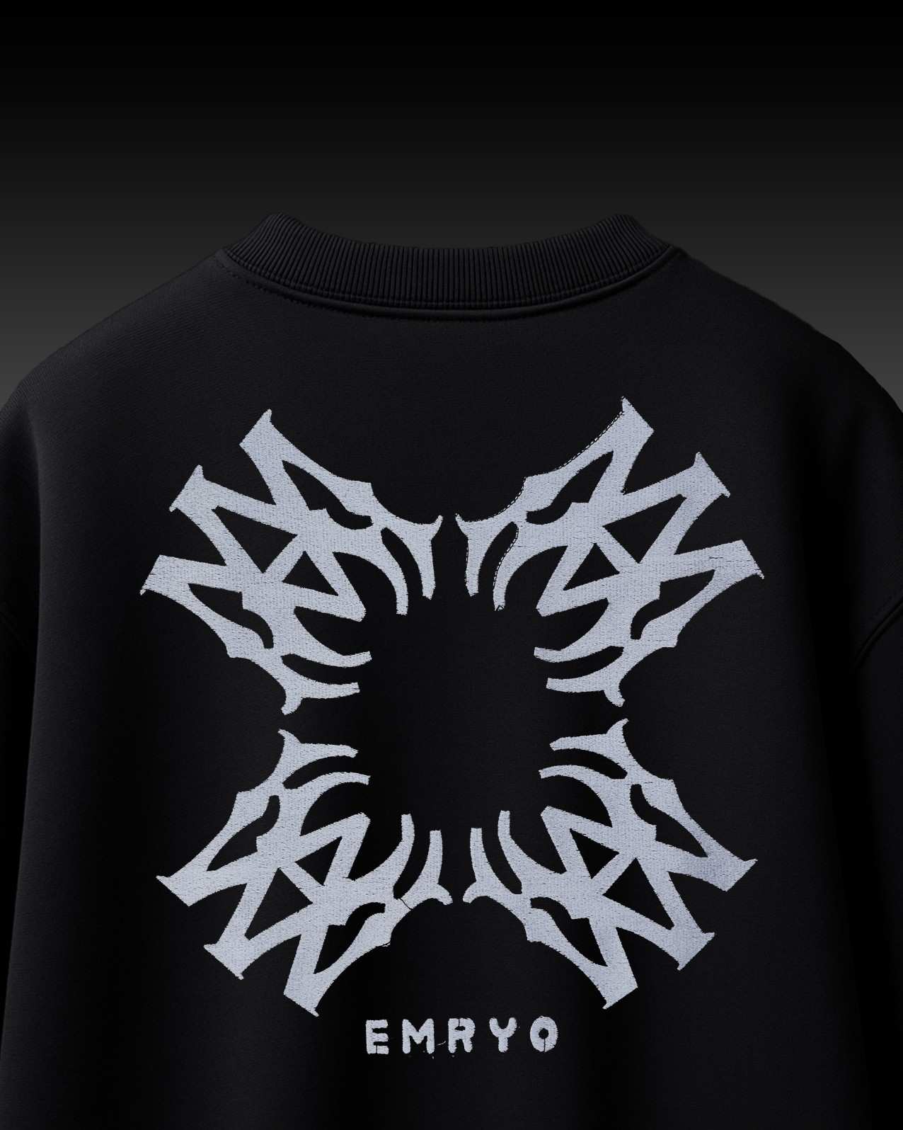 Emryo Circle Embroidery Over-Sized T Shirt
