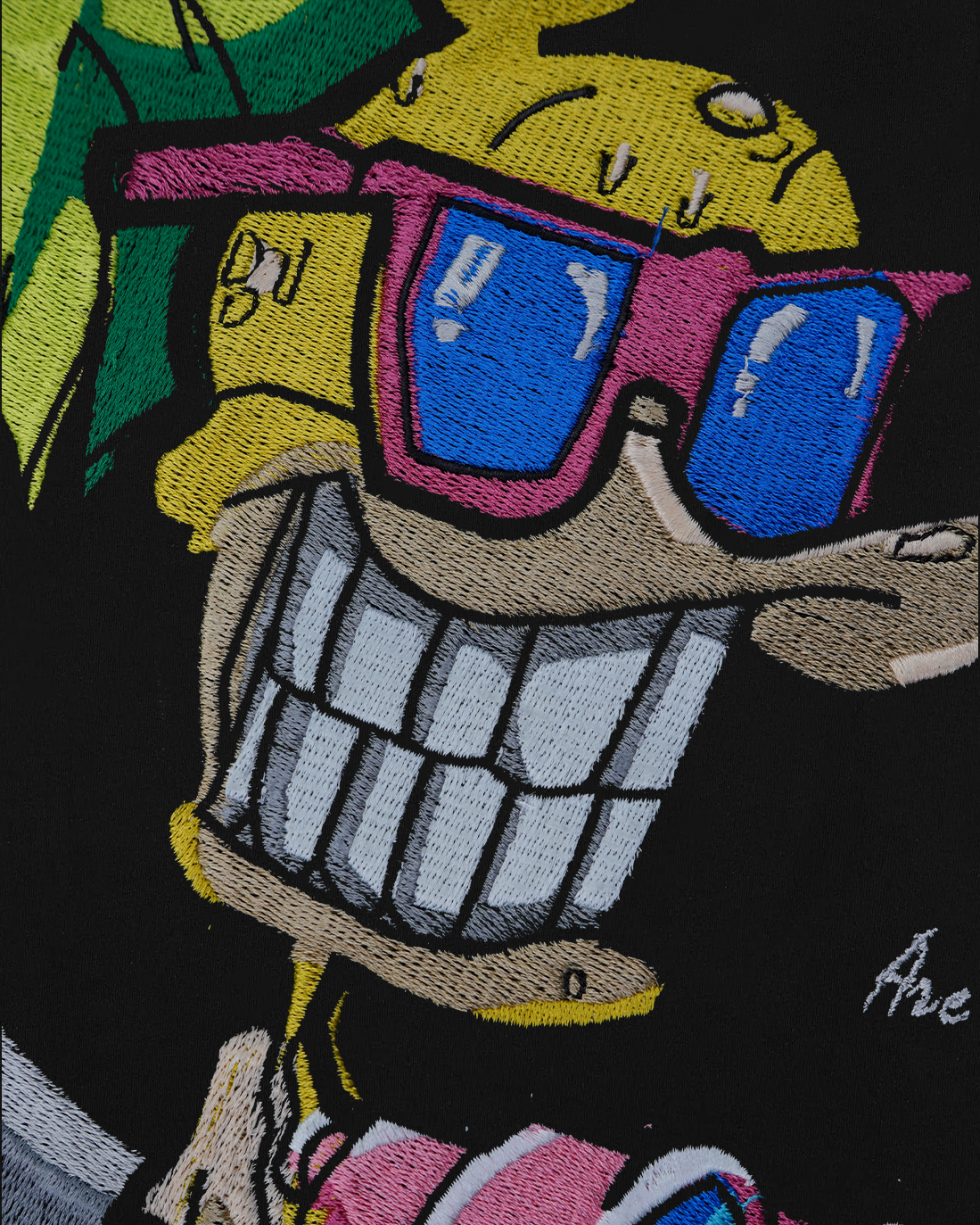 PARTY OFF DUCK EMBROIDERY OVER-SIZED T SHIRT