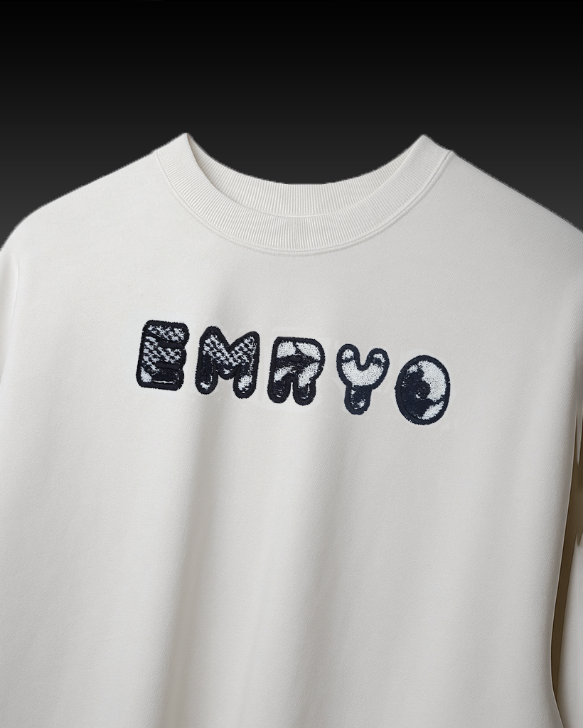 EMRYO APPLIQUE EMBROIDERY OVER-SIZED T SHIRT