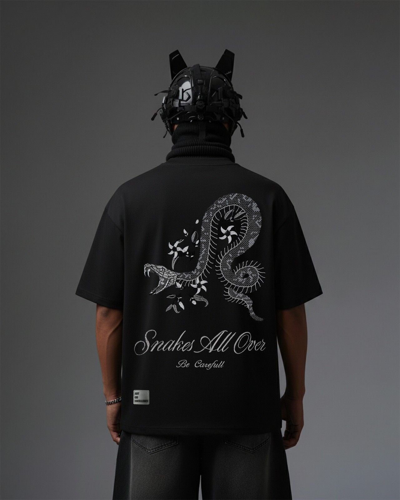 Emryo Snake Embroidery Over-Sized T Shirt