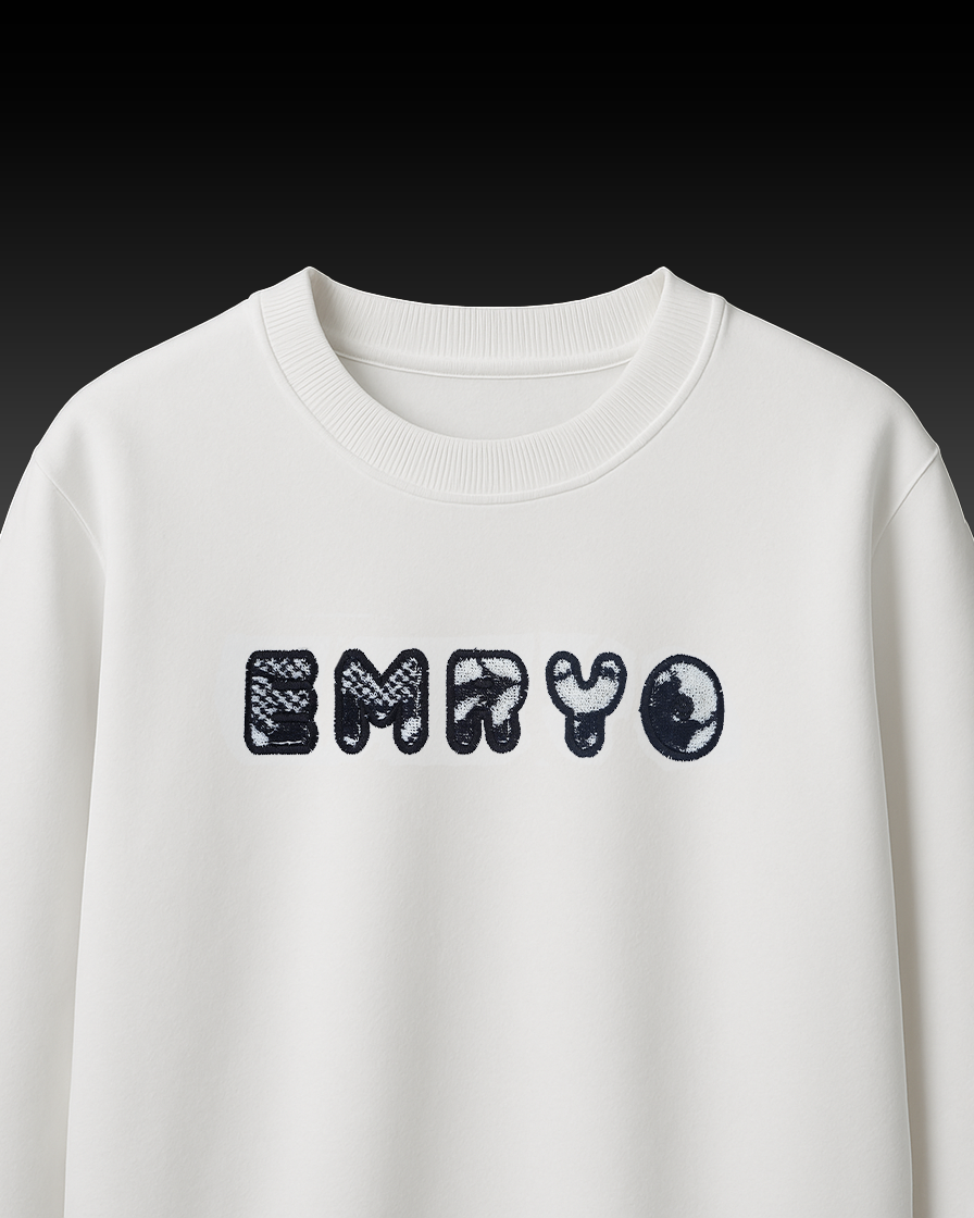 EMRYO APPLIQUE EMBROIDERY OVER-SIZED T SHIRT
