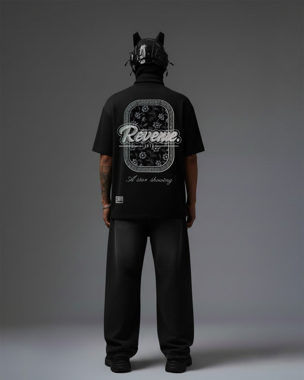 Revenue Applique Embroidery Oversized T-Shirt