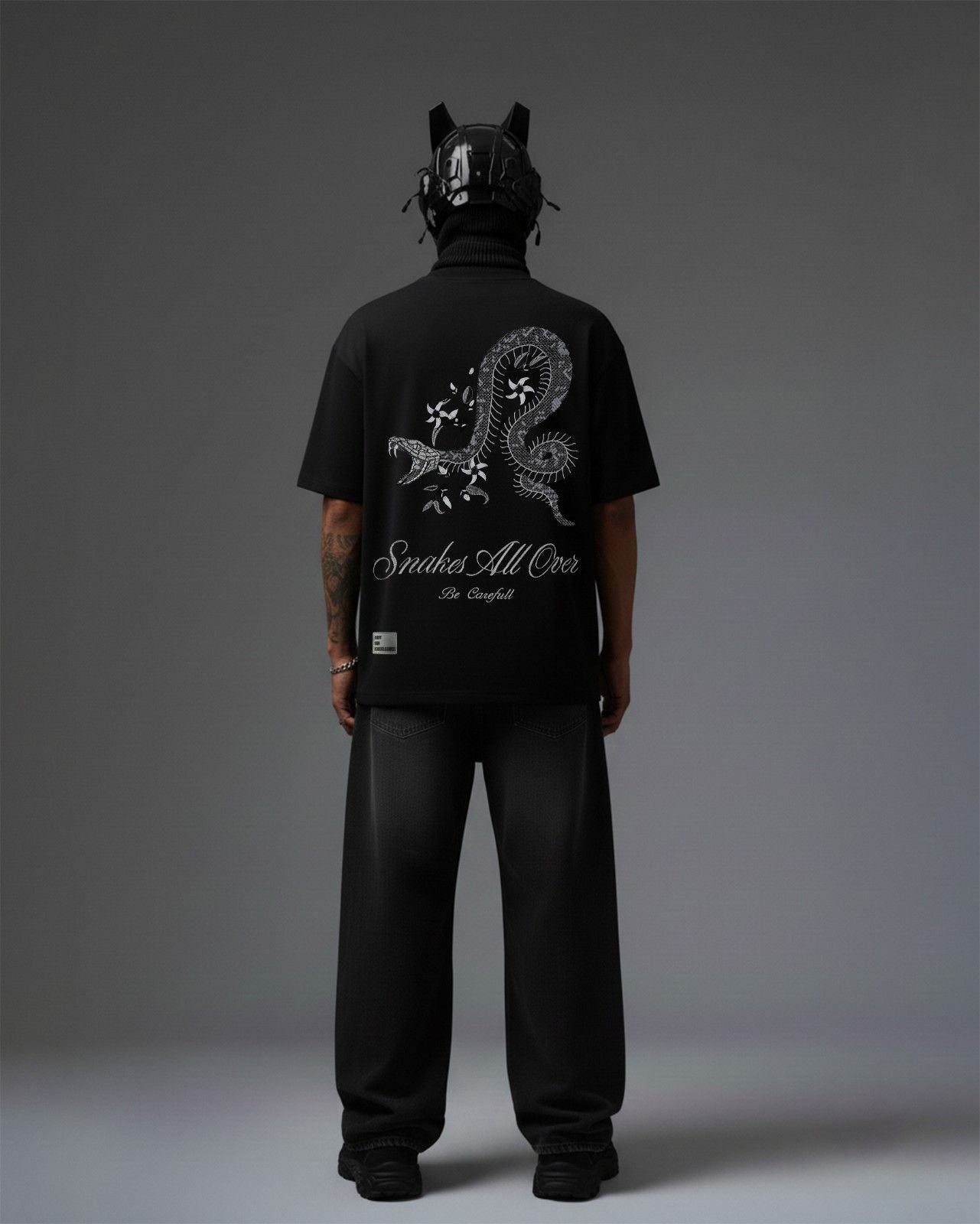 Emryo Snake Embroidery Over-Sized T Shirt